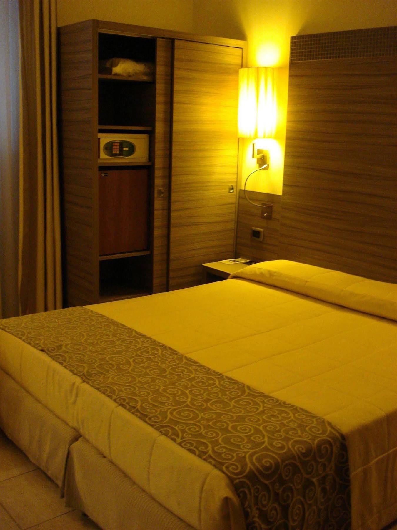 רומא Morrisson Exclusive Rooms מראה חיצוני תמונה